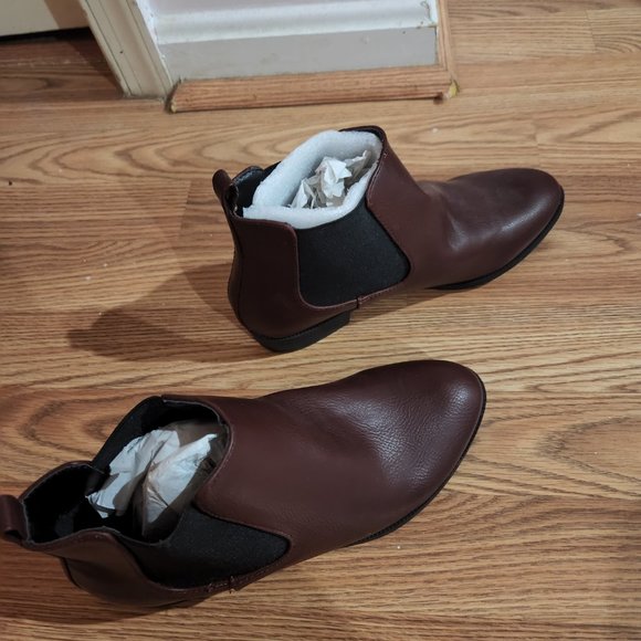 Maroon Chelsea Boots - Picture 2 of 5
